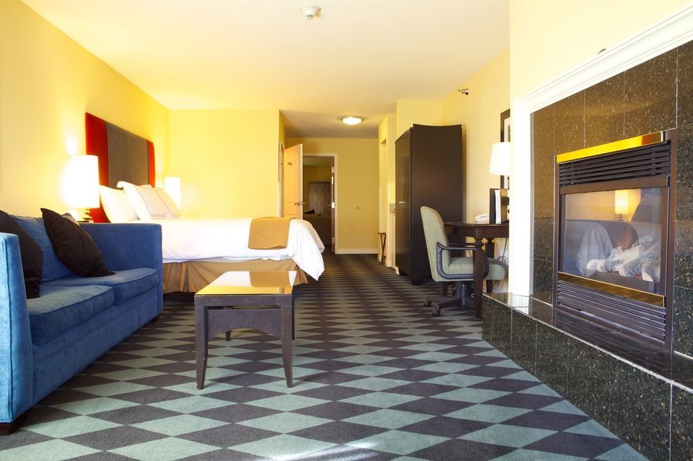 Plaza & At Creek Hotel Ashland