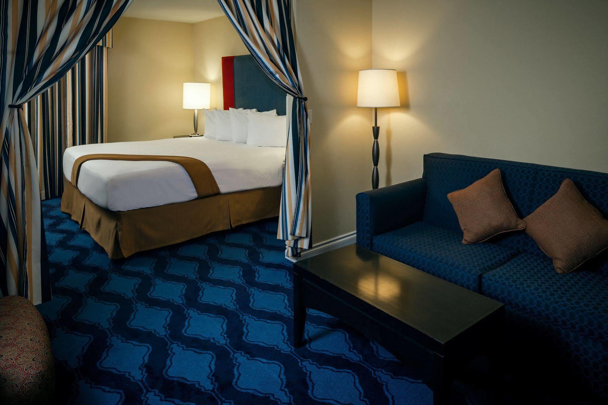 Hotel Plaza & At Creek Ashland